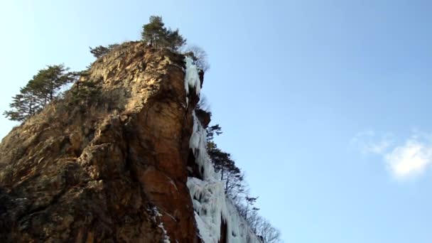 韓国江原道仁州市のマエバウィ人の滝 — ストック動画