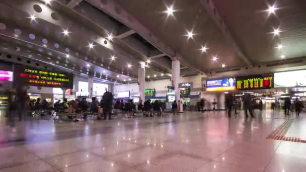 Тэджон Южная Корея Января 2015 Люди Ждут Поезд Зале Ожидания — стоковое видео