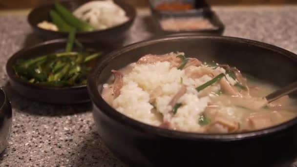 Mâncarea Tradițională Coreeană Supa Porc Orez Numită Dwaeji Gukbap — Videoclip de stoc