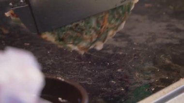 Geleneksel Kore gözlemesi, (karışık sebzeli))