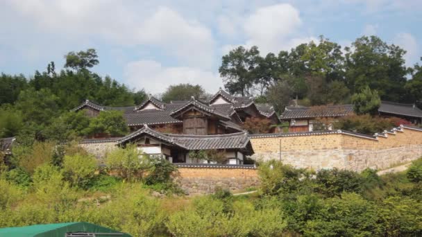 한국의 경주시에는 유네스코가 역사적 은둔처로 마을이 세기에 것으로 예상되는 양동이 — 비디오