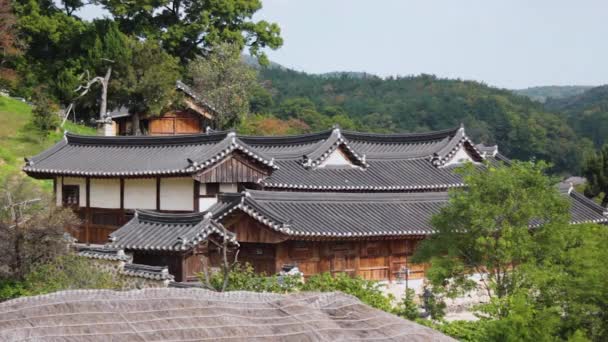 한국의 경주시에는 유네스코가 역사적 은둔처로 마을이 세기에 것으로 예상되는 양동이 — 비디오