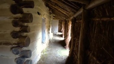 Ulleungdo, Kore 'de geleneksel sazdan ev.