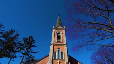 Wonju, Güney Kore - 2020 Aralık - Yongsomak Katolik Kilisesi, Gangwon-do Eyaleti, Wonju, Güney Kore 'de kurulan üçüncü kilise