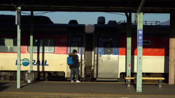 Wonju Coreia Sul Dez 2020 Partida Plataforma Estação Wonju Que — Vídeo de Stock