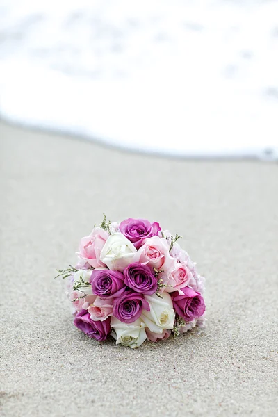 Den bueatiful bröllop buketten färska blommor — Stockfoto