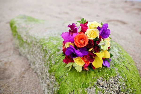 De landelijke bruiloft boeket verse bloemen — Stockfoto