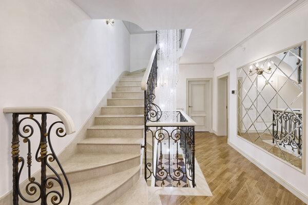 вестибюль интерьера
