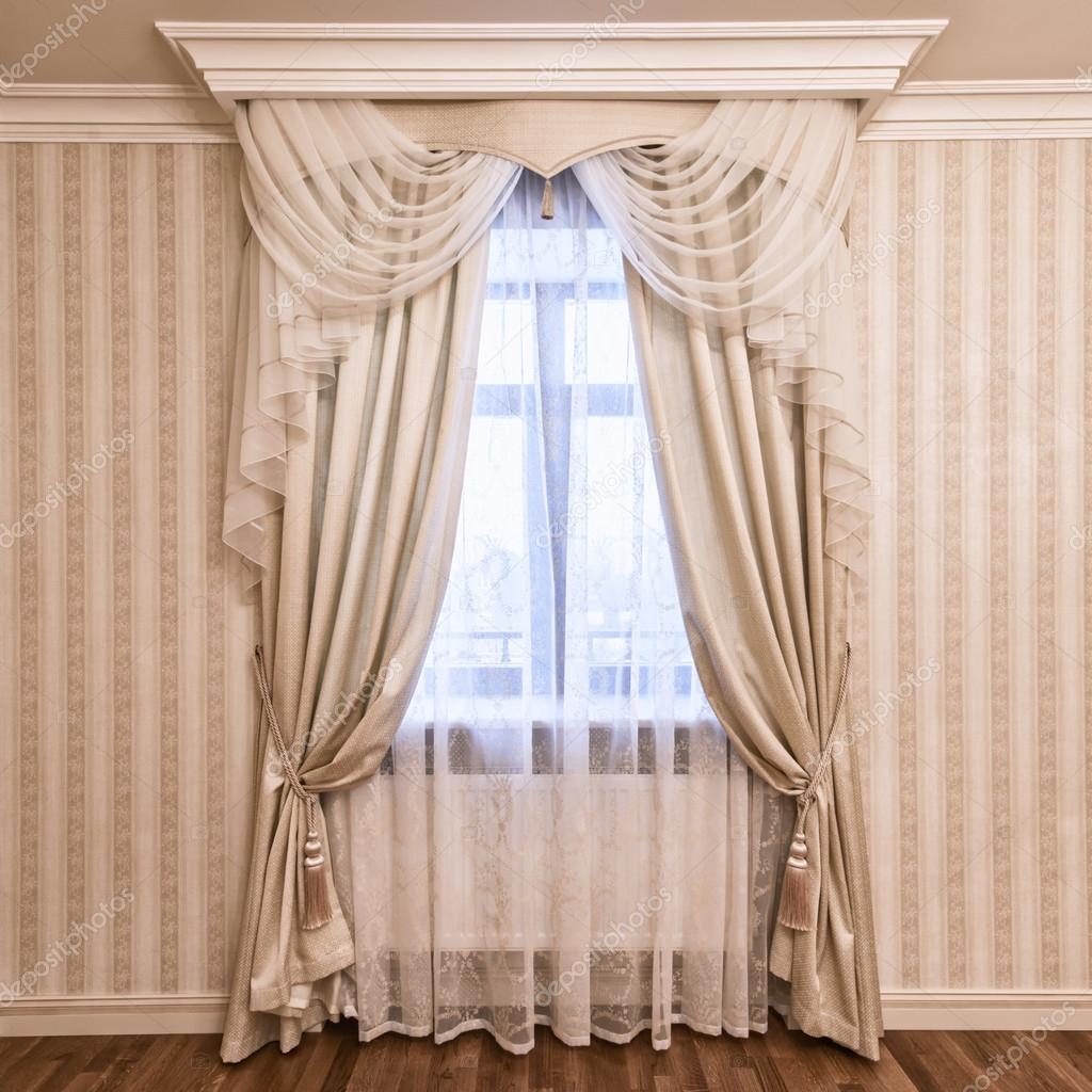 decoratie gordijnen — Stockfoto © ovchinnikovfoto #106195312 decoratie gordijnen — Stockfoto © ovchinnikovfoto #106195312