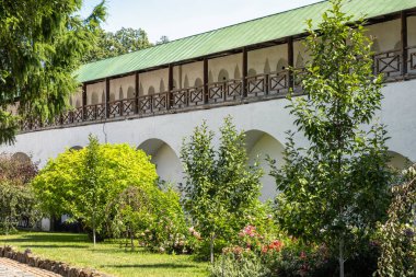 Ünlü Novospassky Manastırı - Duvar