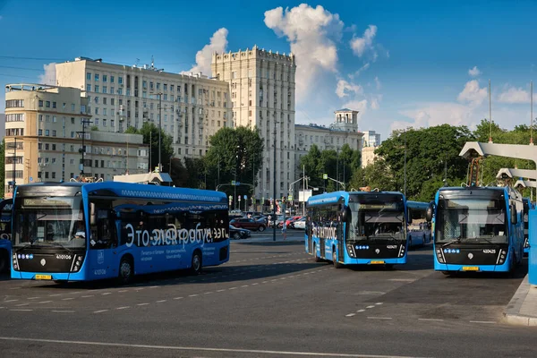 Moskova 'da modern elektrikli otobüsler