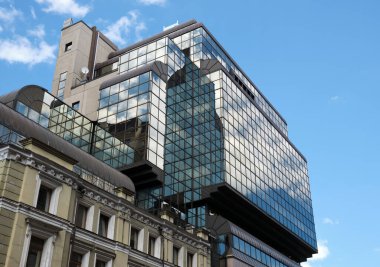 Moskova 'nın merkezindeki modern bina.