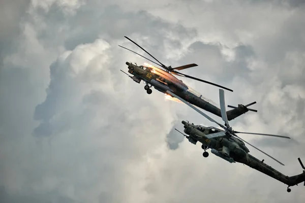 Vuelo Helicóptero Combate Maks 2021 Salón Internacional Aviación Espacio — Foto de Stock