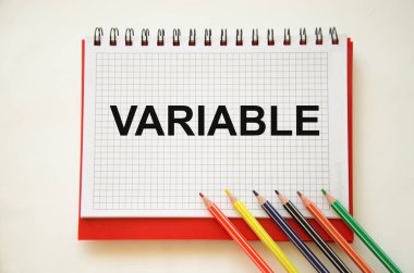 metin değişkeni not defterine yazılır. Değişken Evrensel Hayat Sigortası. Yüksek kalite fotoğraf