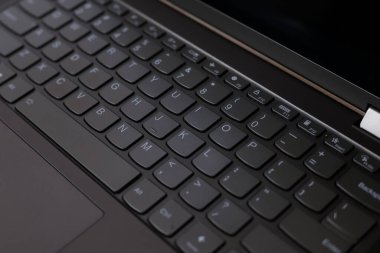 Laptop klavyesinin yatay arkaplanı
