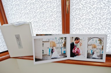 Fotoğraf albümü ve düğün kitap sayfaları