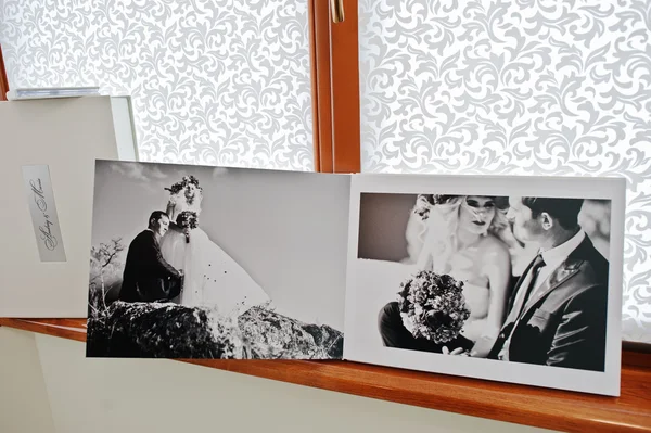 Pages with photo of wedding book and album — Stock Photo, Image