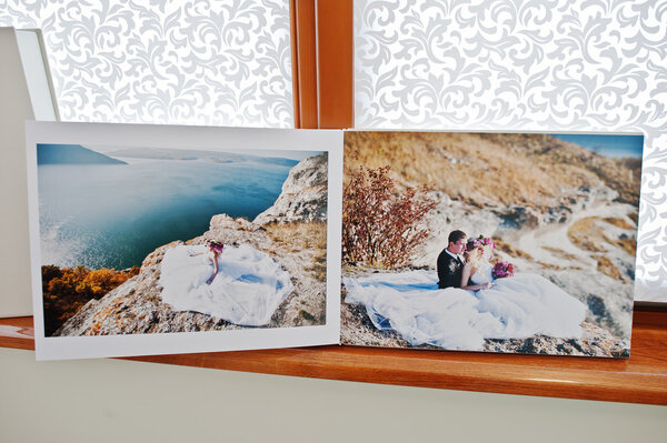 Страницы с фотографией свадебной книги и альбома
