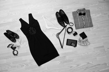 Trendy kıyafetler kümesi. Erkek ve kadın giysi ve acces kıyafeti