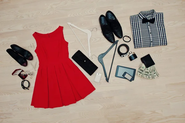 Set van trendy kleding. Outfit van de kleding van de man en vrouw en toegang — Stockfoto