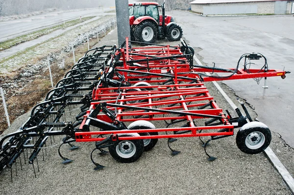 Νέα κόκκινες γεωργικής σπαρτική μηχανή κλείνω πάνω θέα — Φωτογραφία Αρχείου