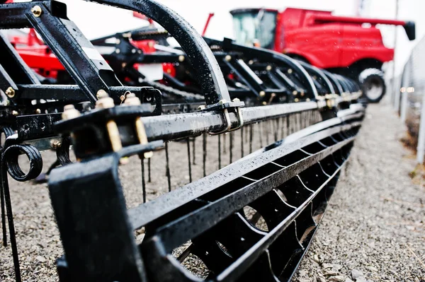 Nueva sembradora agrícola roja vista de cerca — Foto de Stock