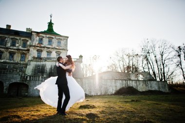 Büyüleyici ve şık Düğün çifti aşk arka plan eski v