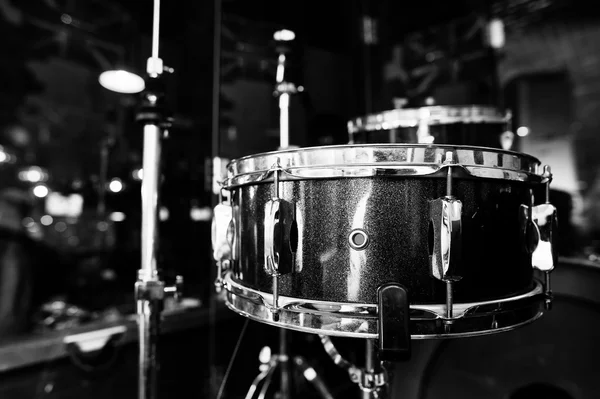 Drumstel en drum sticks — Stockfoto