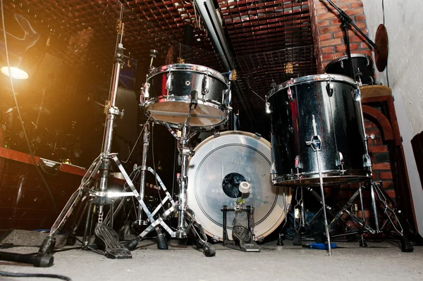 Drum set and drum sticks — Stock Photo, Image