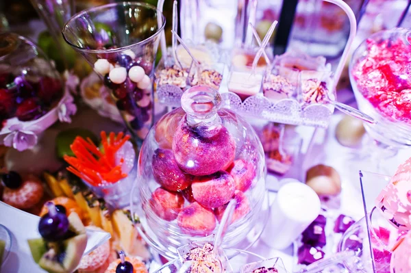 Elegance düğün Resepsiyon Masa gıda ve dekor. Şeftali unde