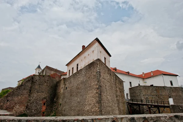 Castelo Palanok em Mukachevo, Ucrânia na região transcarpathian o — Fotografia de Stock