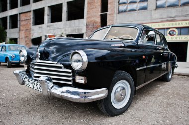 Podol, Ukrayna - 19 Mayıs 2016: Gaz-12 Zim, lüks Sovyet limousi