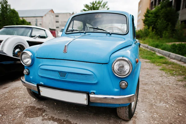 Podol, Ukrajina - 19. května 2016: Klasické sovětské retro město automobilů Zaz — Stock fotografie