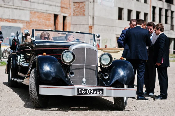 Podol, Ukraine - 19 mai 2016 : Maybach Zeppelin DS 8 Roadster, l — Photo