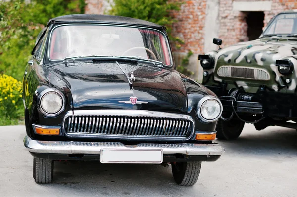 Podol, Ucrânia - 19 de maio de 2016: Carro retro soviético clássico GAZ-21 V — Fotografia de Stock