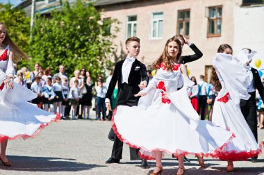 Bila, Ukrayna - 27 Mayıs 2016: Okul ile okul hattı mevcuttur 