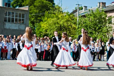Bila, Ukrayna - 27 Mayıs 2016: Okul ile okul hattı mevcuttur 
