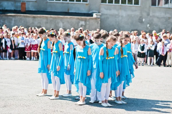 Bila, Ukrayna - 27 Mayıs 2016: Okul ile okul hattı mevcuttur 