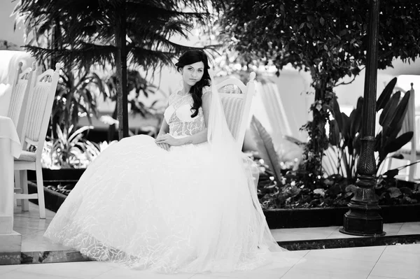 Günaha sittin heyecan verici gelinlik modeli esmer geline