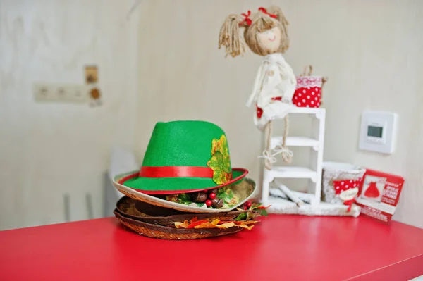 Chapeaux Carnaval Pour Enfants Bureau Couturière — Photo