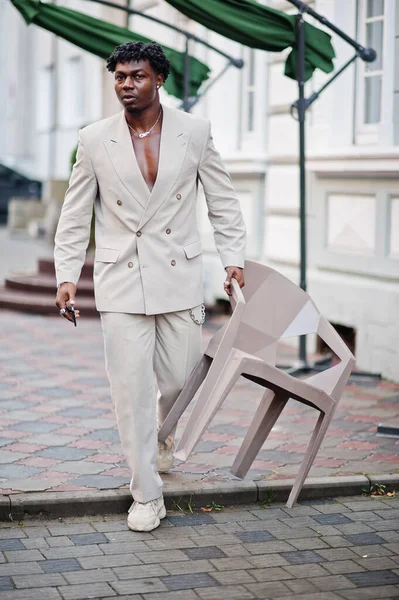 Stylish Afro Man Beige Old School Suit Mobile Phone Fashionable — Stock Photo, Image