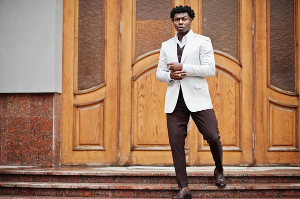 Cavalheiro Afro Americano Bonito Atencioso Roupa Formal Preto Elegante Homem — Fotografia de Stock