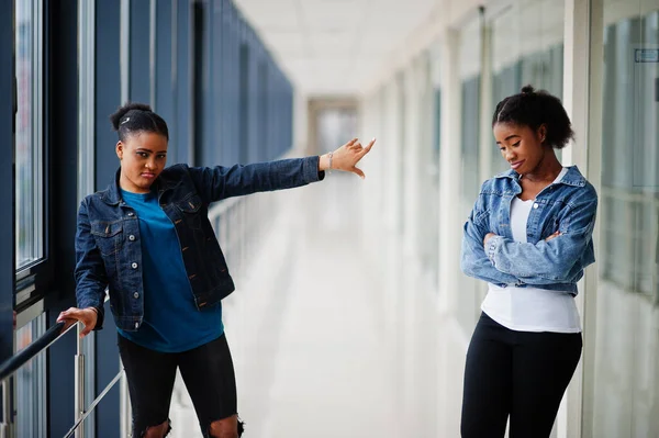 Stay Away Two African Woman Friends Jeans Jacket Posed Indoor — Stock Photo, Image