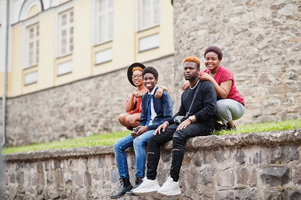 Four African Friends Having Fun Outdoors Two Black Girls Guys — Stock Photo, Image