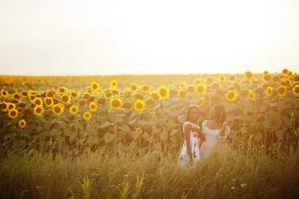 Two Pretty Young Black Friends Woman Wear Summer Dress Pose — Stock Photo, Image