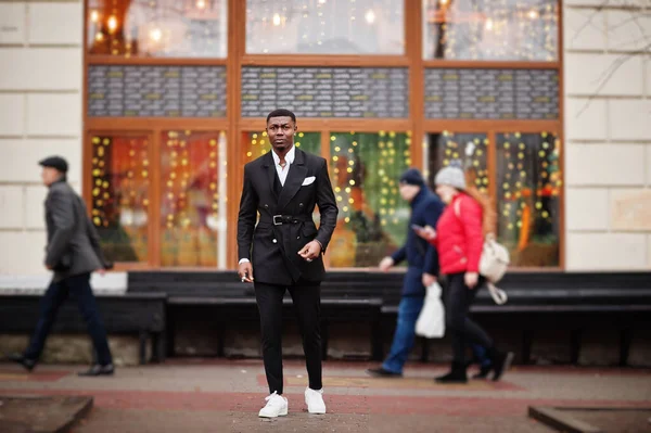 Porträt Eines Jungen Und Gut Aussehenden Afrikanisch Amerikanischen Geschäftsmannes Anzug — Stockfoto
