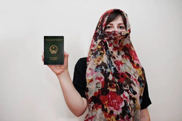 Νεαρή Αραβίδα Μουσουλμάνα Χιτζάμπ Ρούχα Κατέχουν Σοσιαλιστική Δημοκρατία Του Βιετνάμ — Φωτογραφία Αρχείου