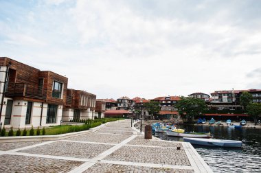 Nessebar limanında küçük balıkçı tekneleri.