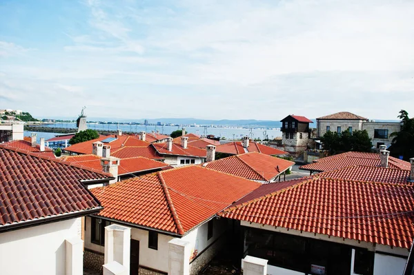 Telhado Com Casas Azulejos Laranja Antigo Porto Nesebar Bulgária — Fotografia de Stock