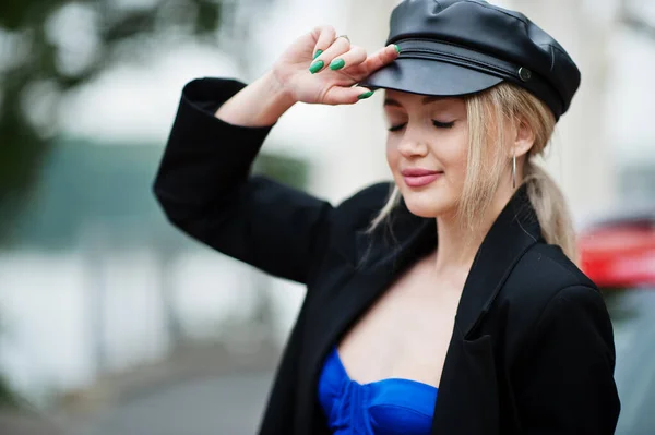 Portret Van Mooie Blonde Sexy Mode Vrouw Model Cap Alle — Stockfoto